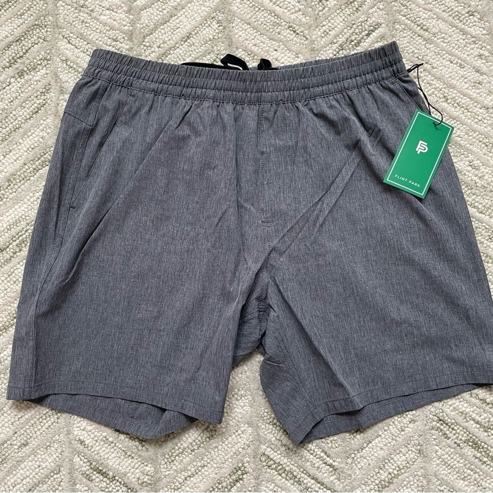 NWT Flint Park Tennis Pickleball Men's Advantage Heather Grey Unlined Shorts
